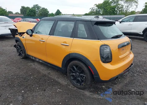 2015 Mini Hardtop Cooper из США, поврежденный, VIN WMWXS5C54FT833253